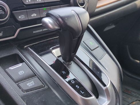 Used 2018 Honda CR-V Touring image 26