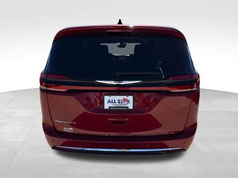 New 2026 Chrysler Pacifica Select FWD image 7