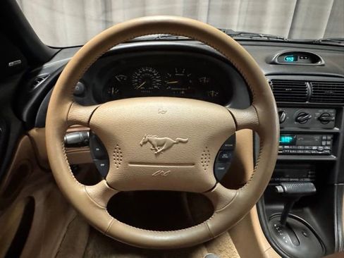 Used 1995 Ford Mustang GT RWD image 18