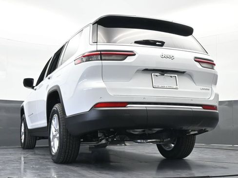 Used 2025 Jeep Grand Cherokee L Laredo image 47