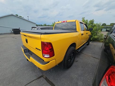 Used 2019 RAM 1500 Express w/ Wheel & Sound Group AWD/4WD image 6