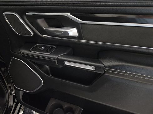 Used 2019 RAM 1500 Laramie RWD image 31