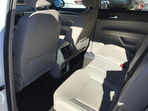 Used 2021 Volkswagen Atlas SE image 20