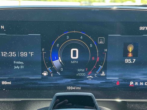 Used 2025 Chevrolet Traverse High Country FWD image 28