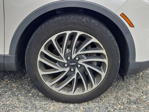 Used 2019 Lincoln Nautilus Reserve AWD/4WD image 10