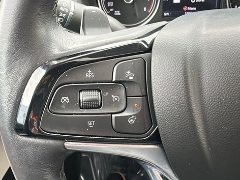 Used 2023 Buick Enclave Essence w/ Experience Buick Package image 17