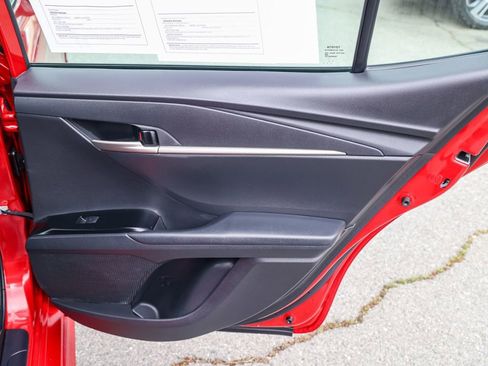 Used 2025 Toyota Camry SE FWD image 18