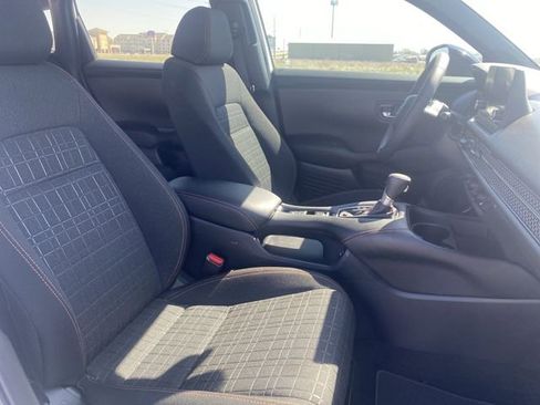 Used 2024 Honda HR-V Sport image 15