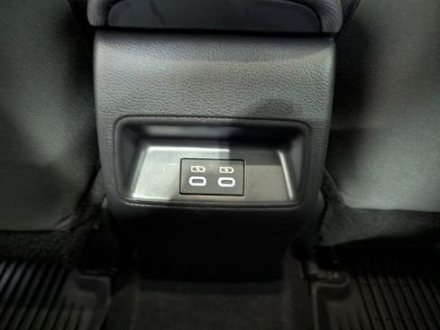 Used 2025 Toyota Corolla LE w/ LE Premium Package image 10