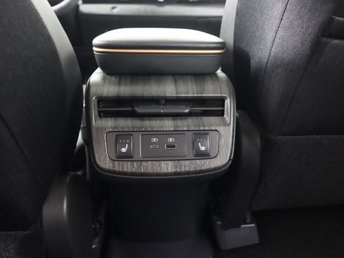 Used 2023 Nissan Ariya EVOLVE+ e-4ORCE image 59