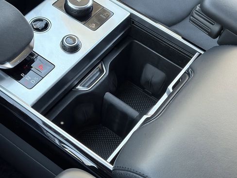 Used 2023 Land Rover Range Rover SE image 30