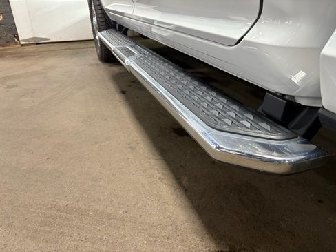 Used 2024 RAM 2500 Laramie w/ Cold Weather Group AWD/4WD image 10