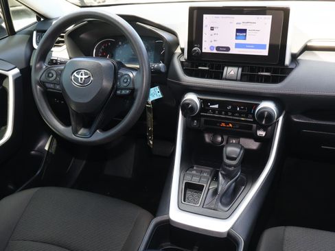 Used 2024 Toyota RAV4 LE image 10