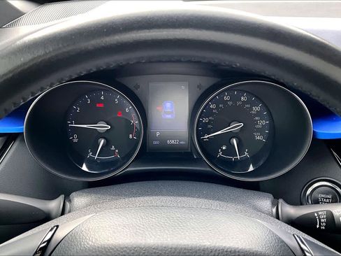 Used 2020 Toyota C-HR XLE image 25