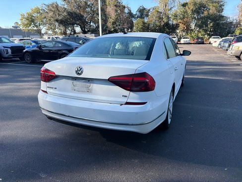 Used 2018 Volkswagen Passat 2.0T SE image 12