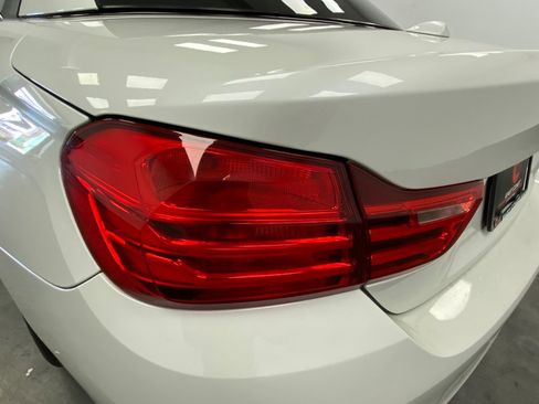 Used 2016 BMW M4 Convertible RWD image 81