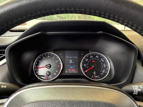 Used 2021 Toyota RAV4 XLE Premium image 18