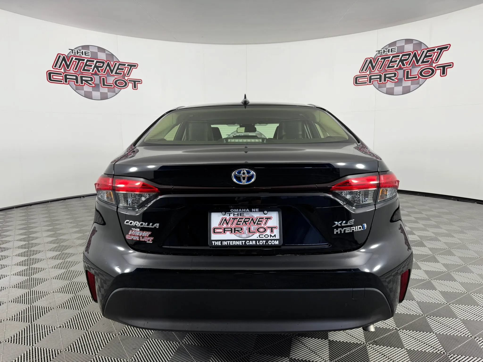 Used 2024 Toyota Corolla XLE FWD image 6