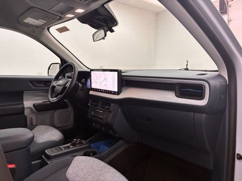 New 2025 Ford Maverick XLT w/ XLT Luxury Package image 25