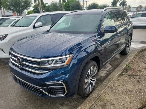 Used 2023 Volkswagen Atlas SEL Premium AWD/4WD image 2