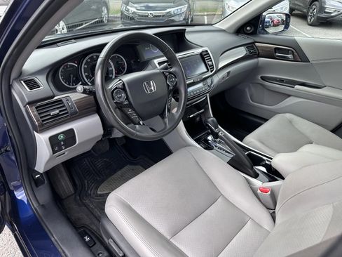 Used 2017 Honda Accord EX-L image 10