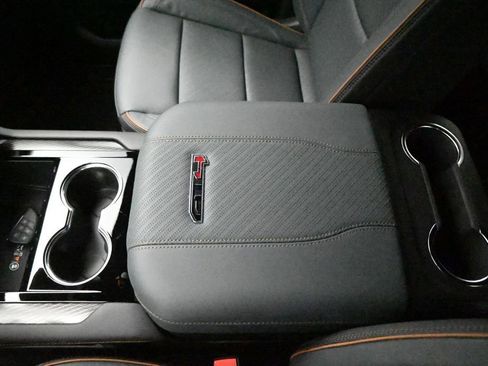 New 2026 GMC Yukon XL AT4 w/ AT4 Premium Plus Package AWD/4WD image 11