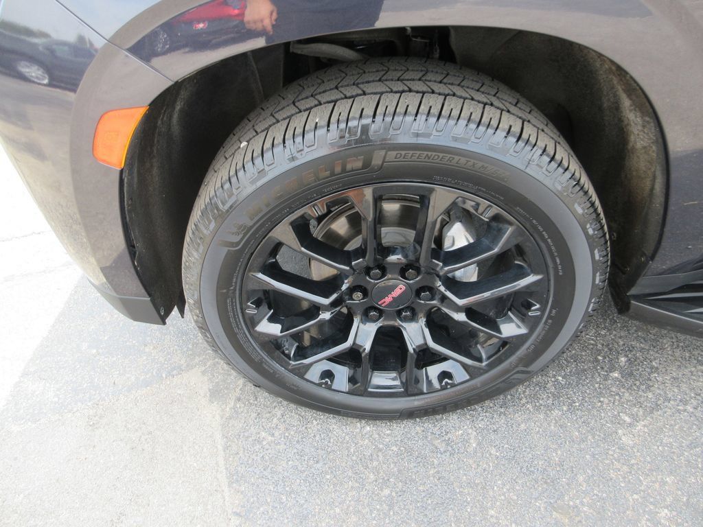 Certified 2023 GMC Yukon SLT AWD/4WD image 14