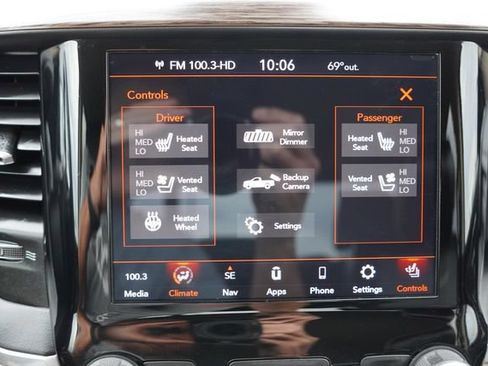 Used 2020 RAM 1500 Laramie AWD/4WD image 27