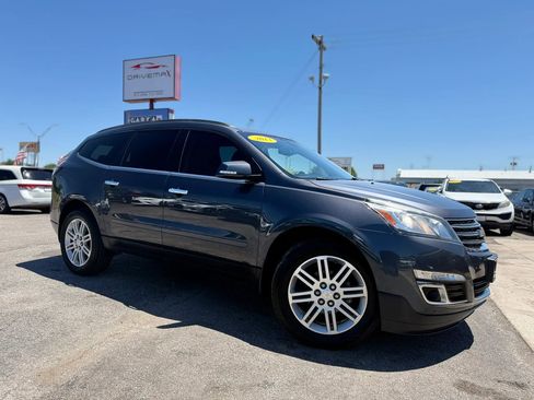 Used 2013 Chevrolet Traverse LT w/ All-Star Edition FWD image 2