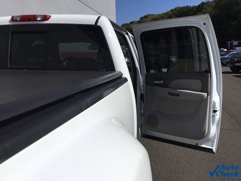 Used 2008 GMC Sierra 3500 SLT image 29