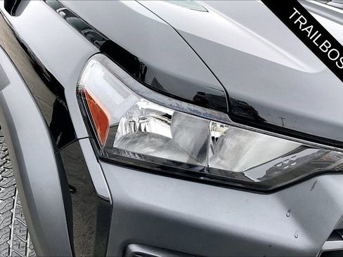 Used 2024 Chevrolet Colorado Trail Boss w/ LPO, Dark Essentials Package image 31