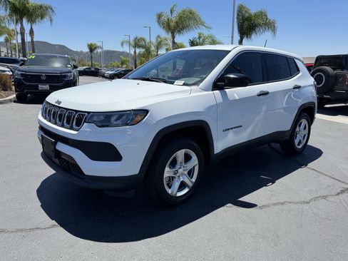 Used 2023 Jeep Compass Sport AWD/4WD image 10