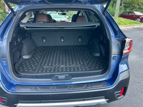 Used 2021 Subaru Outback Touring AWD/4WD image 18