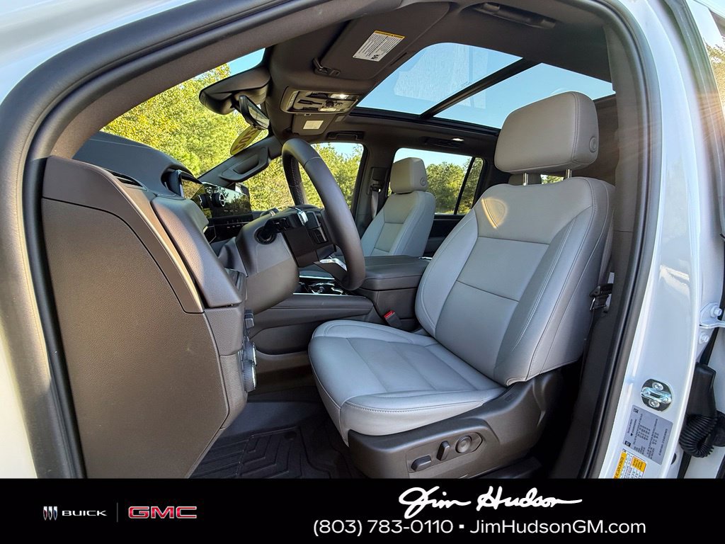 Used 2025 Chevrolet Suburban Z71 w/ Z71 Off-Road Package AWD/4WD image 7