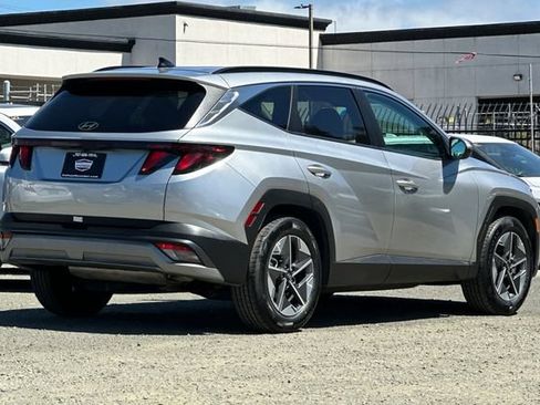 Used 2025 Hyundai Tucson SEL FWD image 5