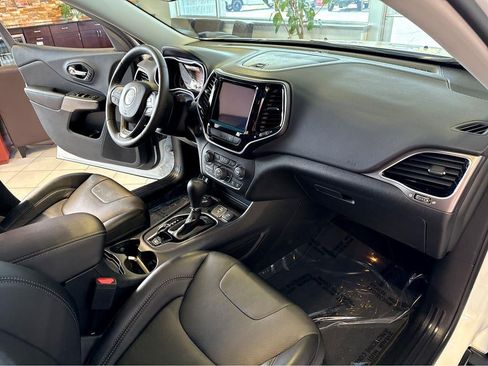Used 2022 Jeep Cherokee Limited AWD/4WD image 36