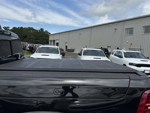 Used 2025 RAM 1500 Limited AWD/4WD image 8