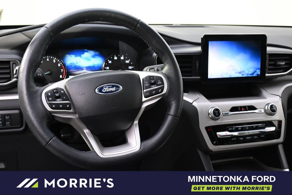 Used 2023 Ford Explorer XLT w/ Equipment Group 202A AWD/4WD image 12