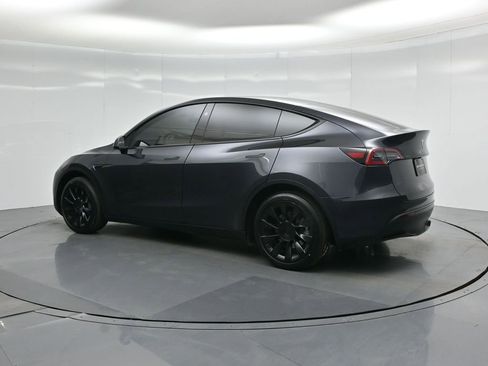Used 2024 Tesla Model Y Long Range image 5
