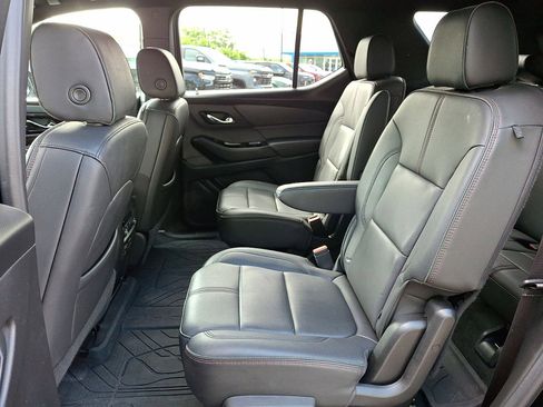 Certified 2023 Chevrolet Traverse RS w/ LPO, Floor Liner Package AWD/4WD image 20