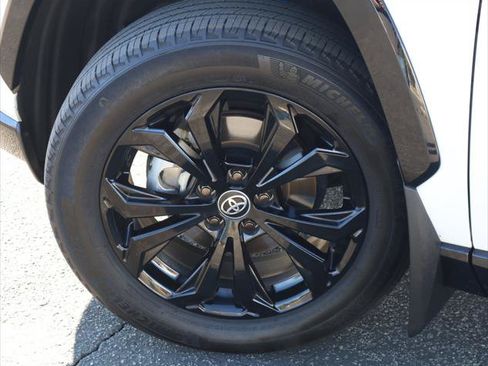 Certified 2022 Toyota RAV4 XSE AWD/4WD image 25