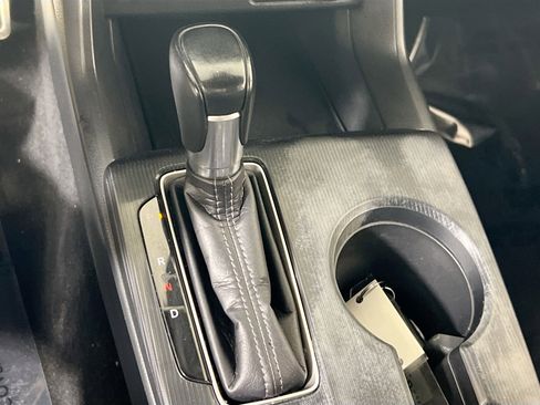 Used 2022 Honda Civic Sport image 16