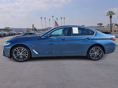 Certified 2023 BMW 530e w/ Premium Package image 8
