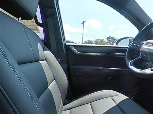 New 2025 GMC Acadia Elevation w/ Elevation Premium Package image 30