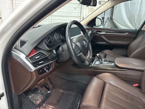 Used 2015 BMW X5 xDrive50i image 9