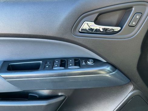 Used 2016 Chevrolet Colorado Z71 image 11