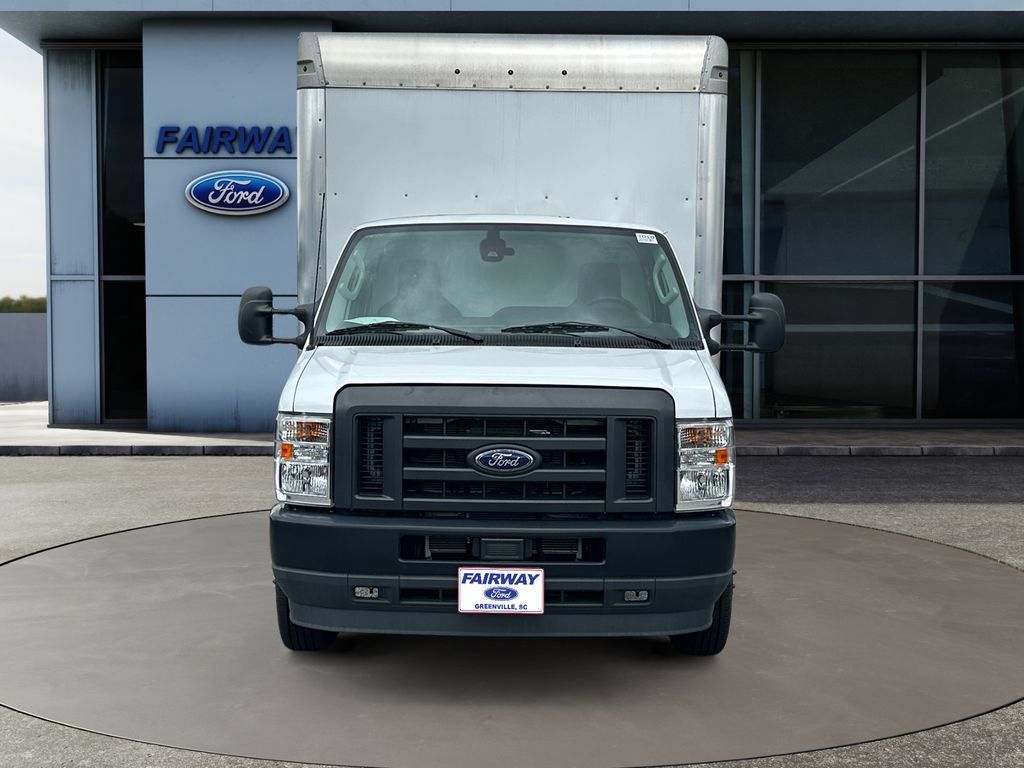 Used 2024 Ford E-350 and Econoline 350 Super Duty w/ Driver's Safety Package RWD image 2