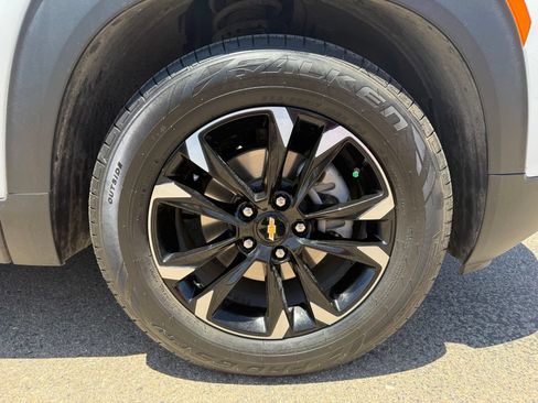 Used 2022 Chevrolet TrailBlazer LT w/ Convenience Package FWD image 37
