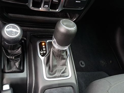 Used 2023 Jeep Wrangler Unlimited w/ Cold Weather Group AWD/4WD image 11