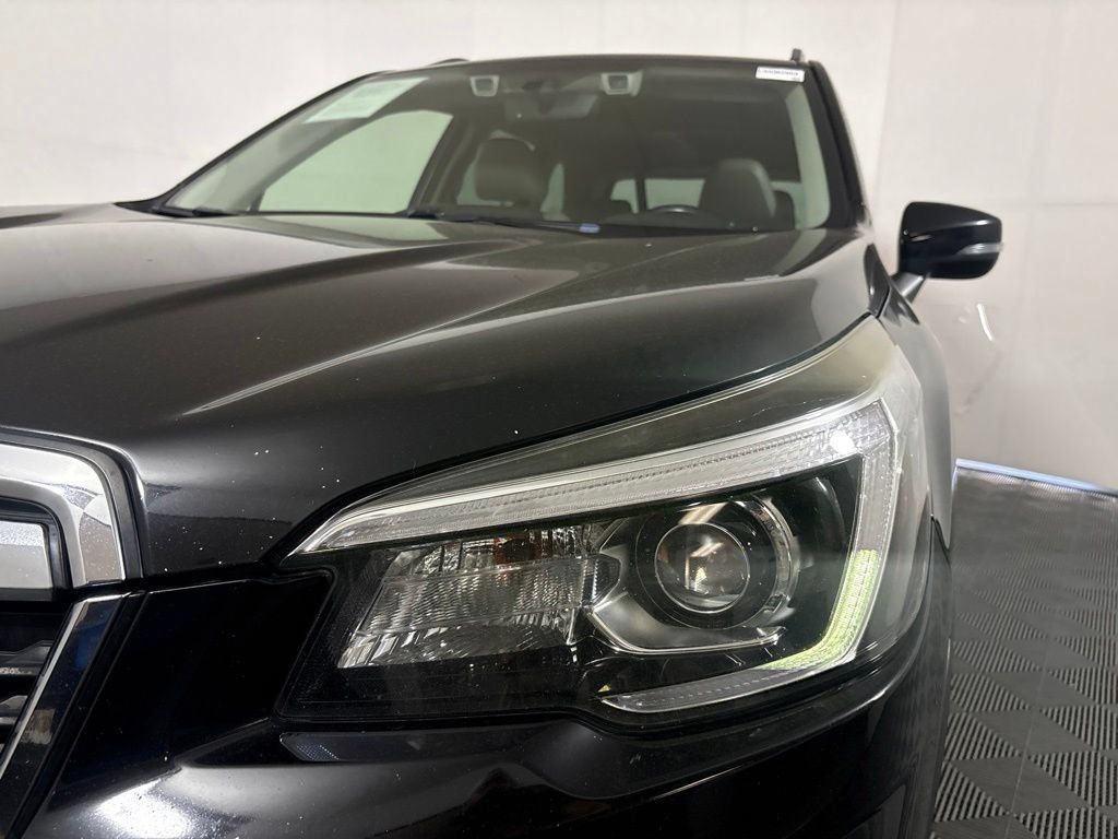 Used 2020 Subaru Forester Limited AWD/4WD image 9